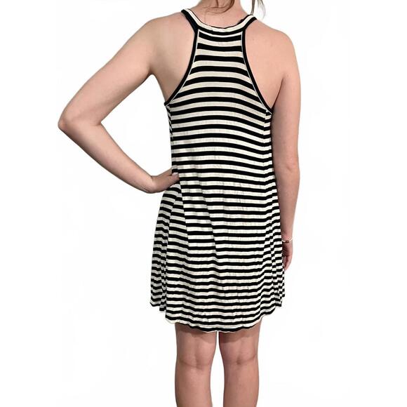 Kids Harper Canyon Mini Dress/Beach Cover-up.  Size Large (10/12) - Picture 2 of 3